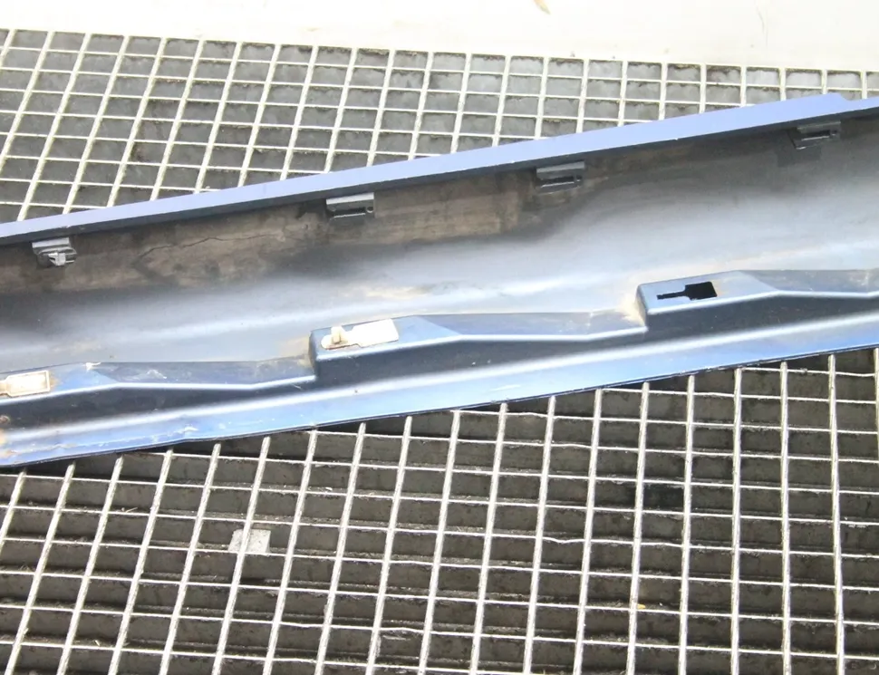 VOLVO V40 2 generation (2012-2020) Right Side Sideskirt 31395043 25763748