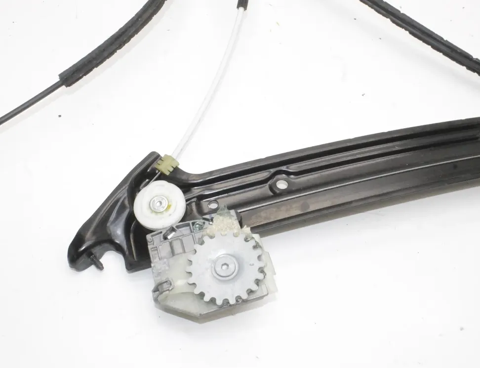 BMW M4 F82/F83 (2013-2020) Front Left Door Window Regulator 7281623 33509925