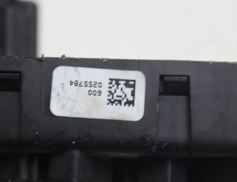 BMW 6 Series E63/E64 (2003-2010) Блок предохранителей 6906618 34358605