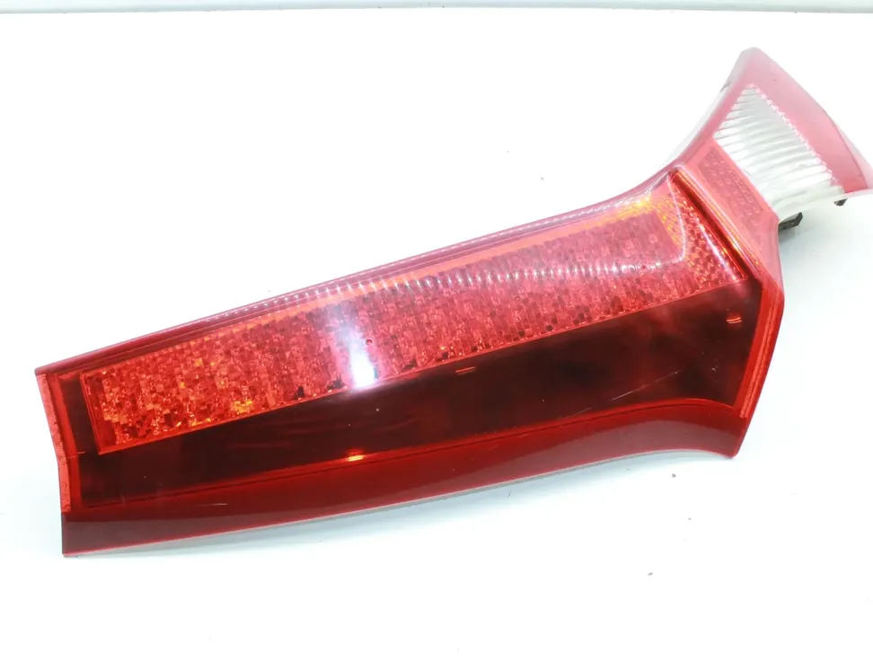VOLVO XC70 2 generation (2000-2007) Left Side Tailgate Taillight 164393L2 34302784