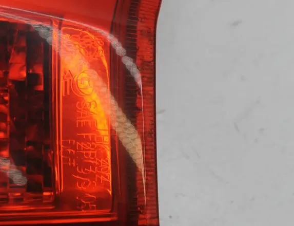 VOLVO XC70 2 generation (2000-2007) Left Side Tailgate Taillight 164393L2 34302784