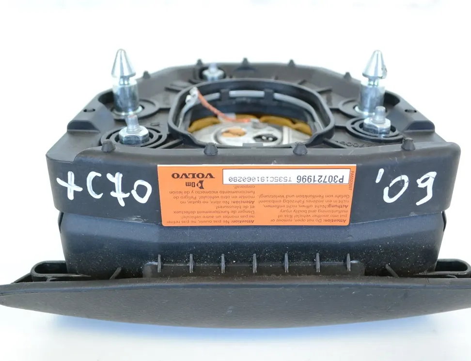 VOLVO V70 3 generation (2007-2020) Steering Wheel Airbag 30721996 10029345