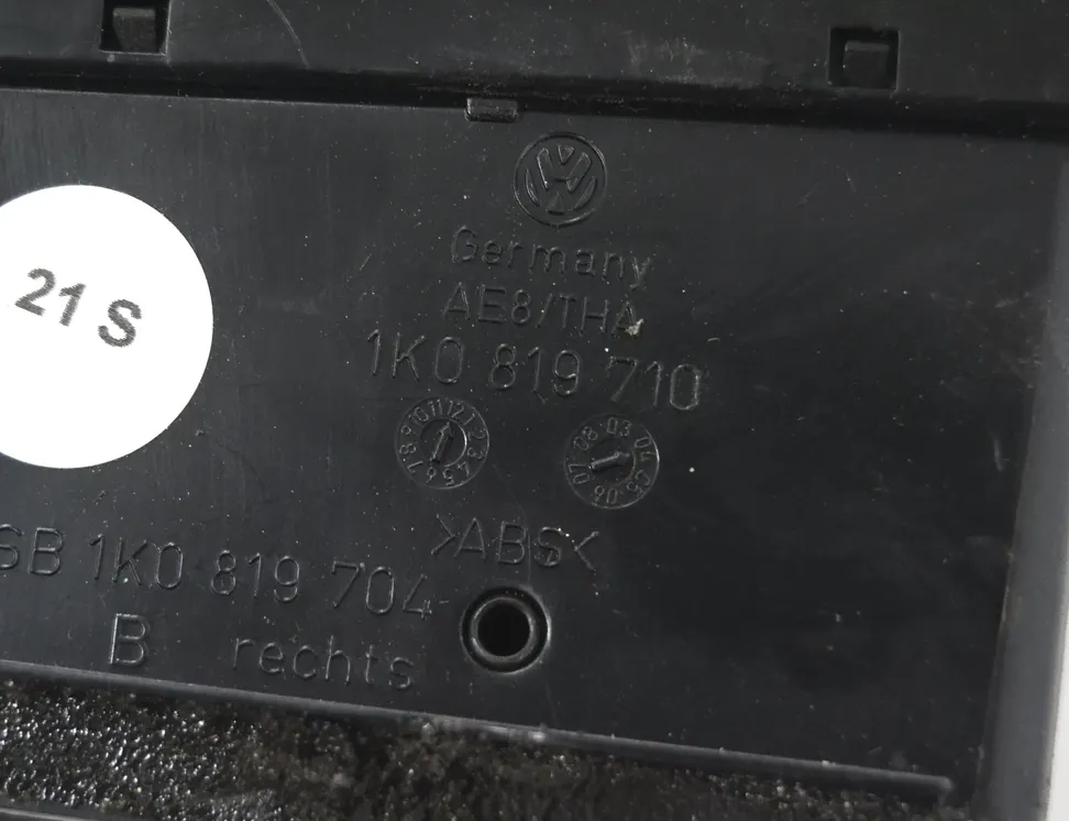 VOLKSWAGEN Golf 5 generation (2003-2009) Dashboard Air Vents 1K0819710 11285667