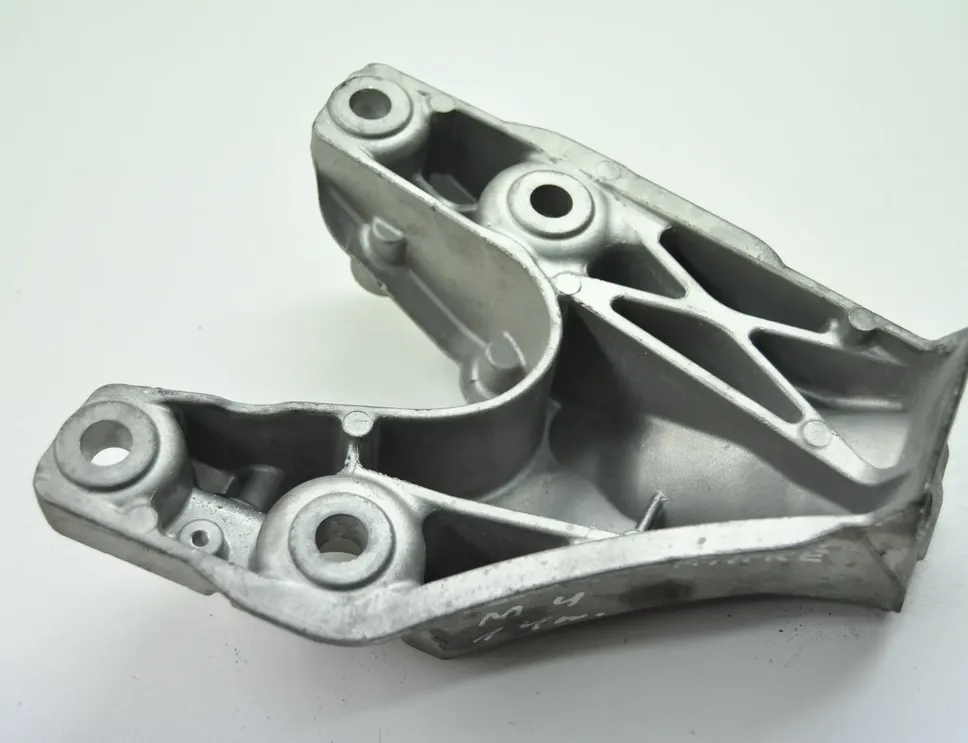 BMW M4 F82/F83 (2013-2020) Left Side Engine Bracket 6789093 1830099