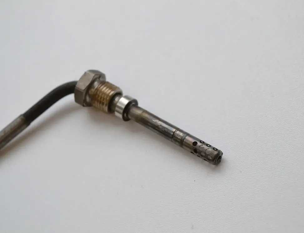 AUDI Q5 8R (2008-2017) Exhaust gas temperature sensor 059906088Q 2342096