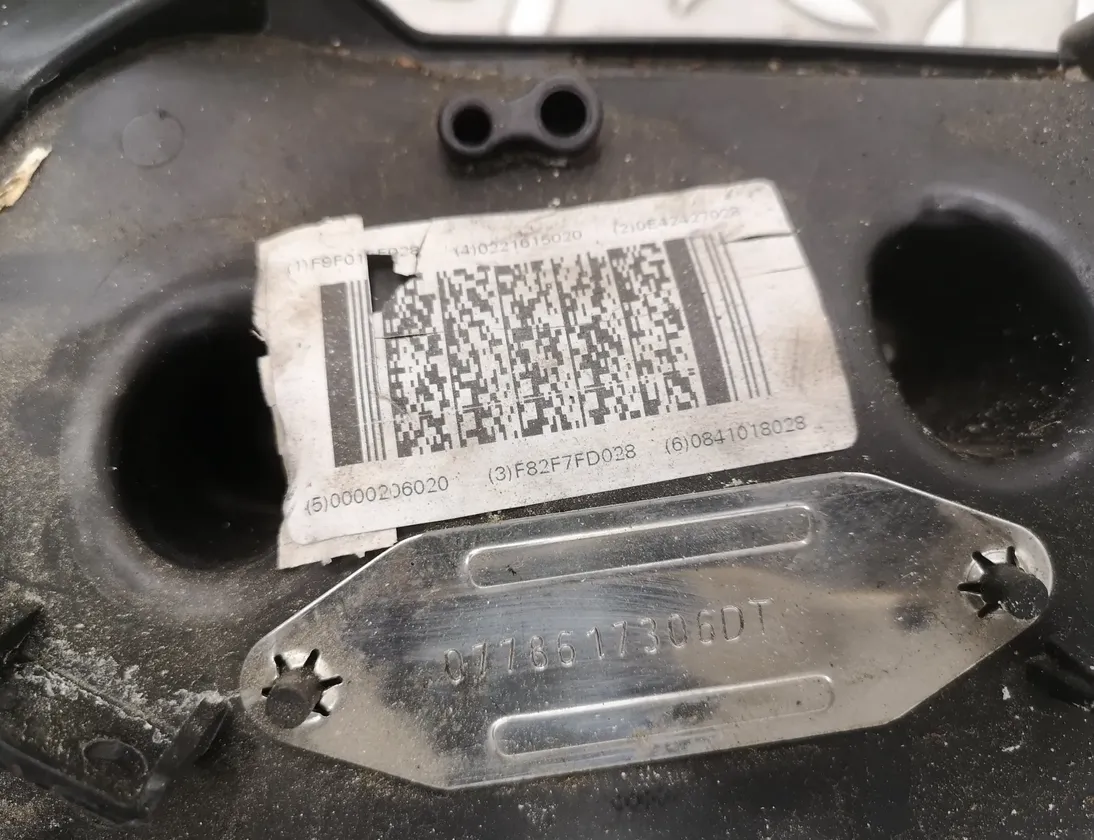 LAND ROVER Range Rover Sport 2 generation (2013-2022) Valve Cover 0841018028,0778617306DT 25367746