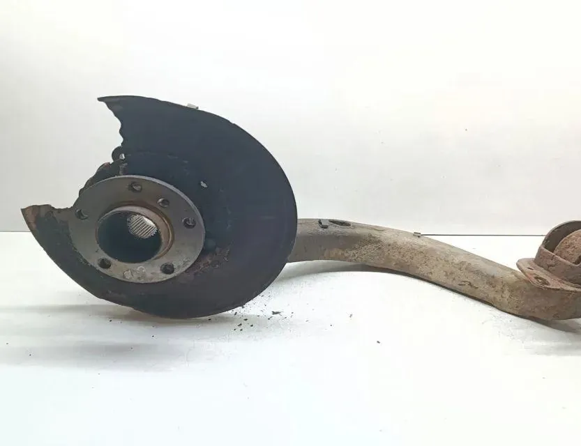 BMW X3 E83 (2003-2010) Ступица задняя правая 3413252 33631787