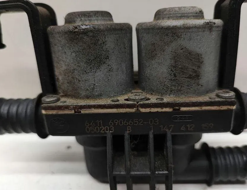 BMW X5 E53 (1999-2006) Клапан радиатора отопления 6906652 33636760