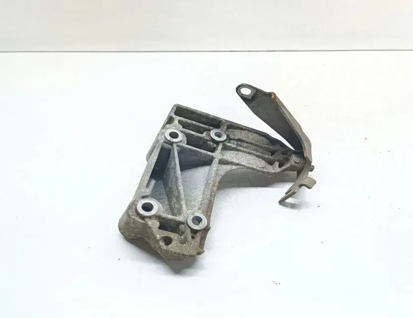 BMW 1 Series E81/E82/E87/E88 (2004-2013) Engine Bracket Right Side 7506980 33652152
