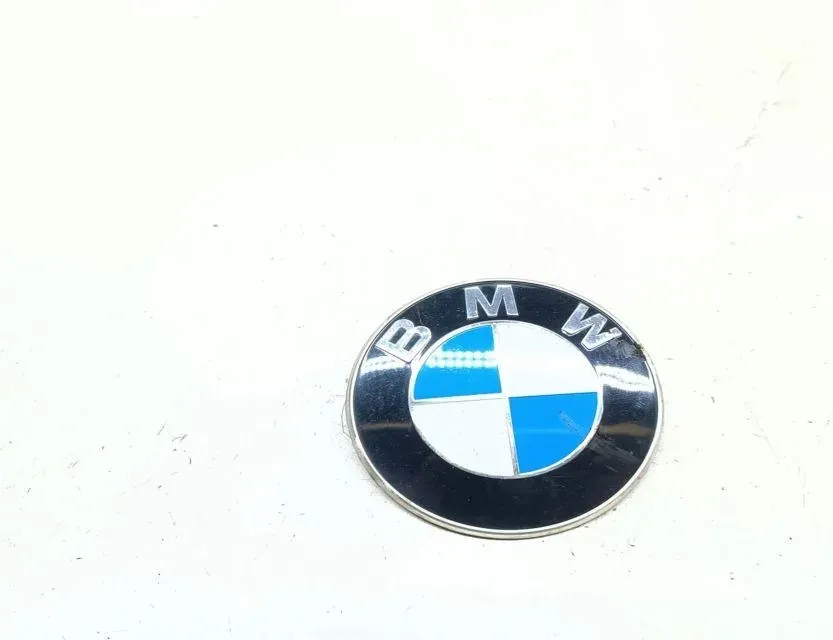 BMW 3 Series F30/F31 (2011-2020) Значок производителя автомобиля 8219237 33652803