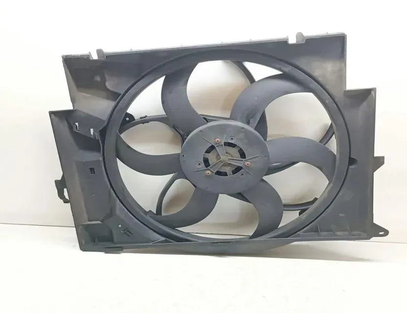 BMW X1 E84 (2009-2015) Engine Cooling Fan Radiator 7588974 33653104