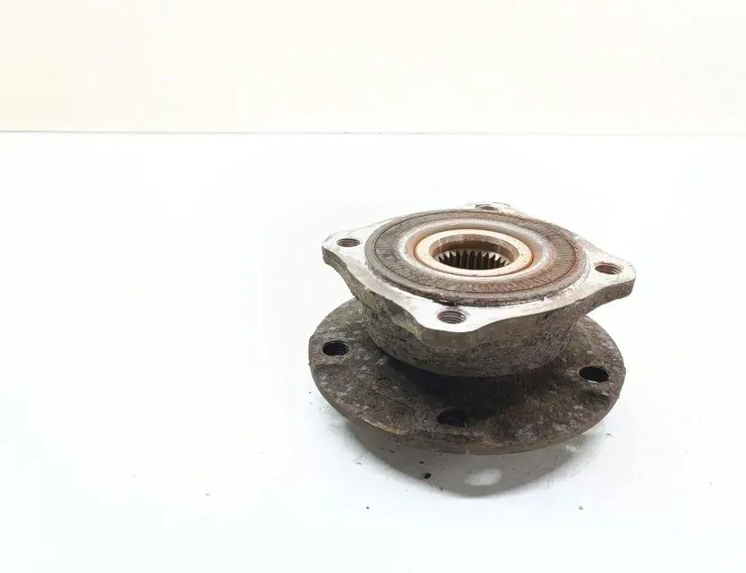 BMW 5 Series F10/F11 (2009-2017) Подшипник ступицы задний левый 33654555