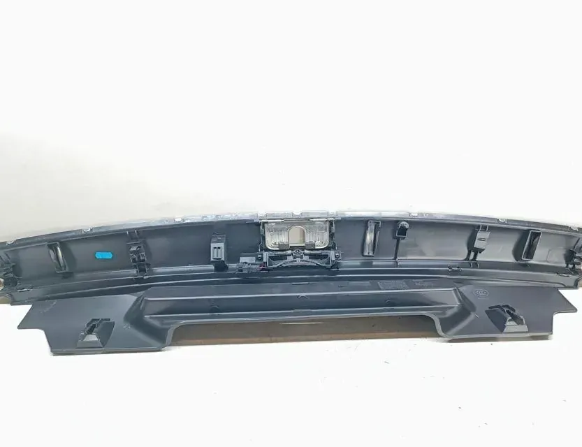 AUDI Q5 8R (2008-2017) Обделка замка багажника 8R0864513C 33656303