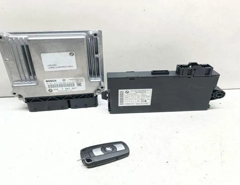 BMW 1 Series E81/E82/E87/E88 (2004-2013) Engine ECU Set 7807827 33658000