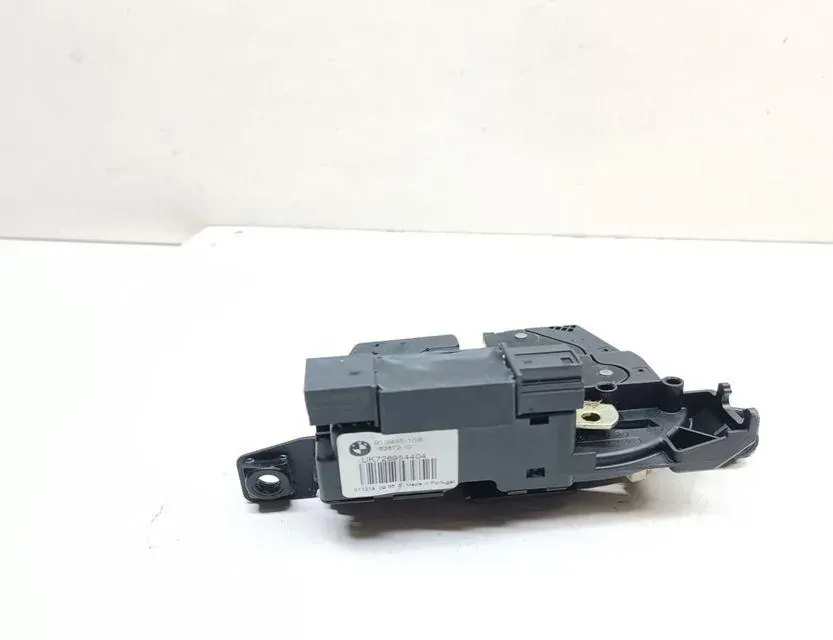 BMW 5 Series F10/F11 (2009-2017) Tailgate Boot Lock 7269544 33670773