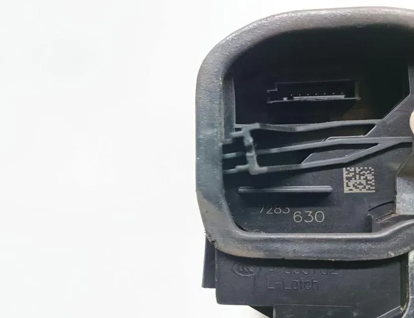 BMW X3 F25 (2010-2017) Замок двери передний правый 7283630 33671410