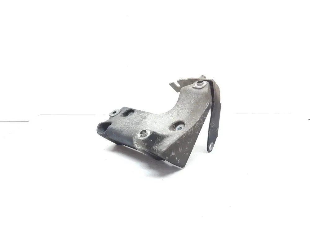 BMW 3 Series E90/E91/E92/E93 (2004-2013) Air Conditioner Compressor Bracket 7505980 33682741