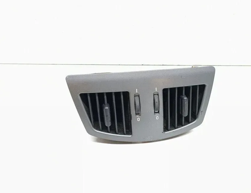 BMW 7 Series E65/E66 (2001-2008) Rear air vent grille 7002395 33684215