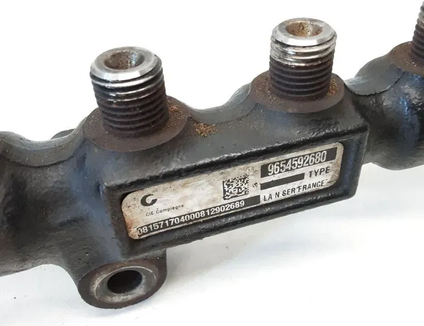 FORD Focus 2 generation (2004-2011) Топливная рейка 9654592680 33697369