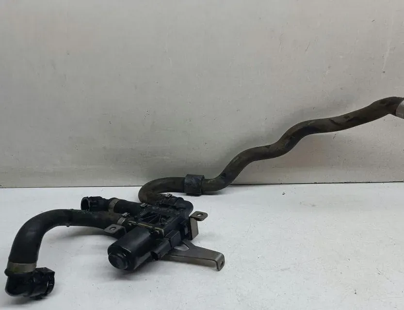 BMW X3 F25 (2010-2017) Клапан радиатора отопления 1147412220,8572508 33703794