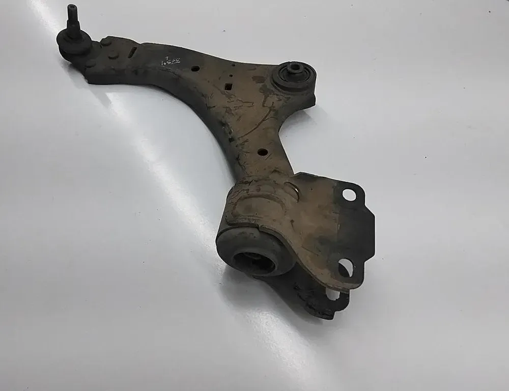 LAND ROVER Freelander 2 generation (2006-2015) Front Wishbone Arms LR007206 32022290