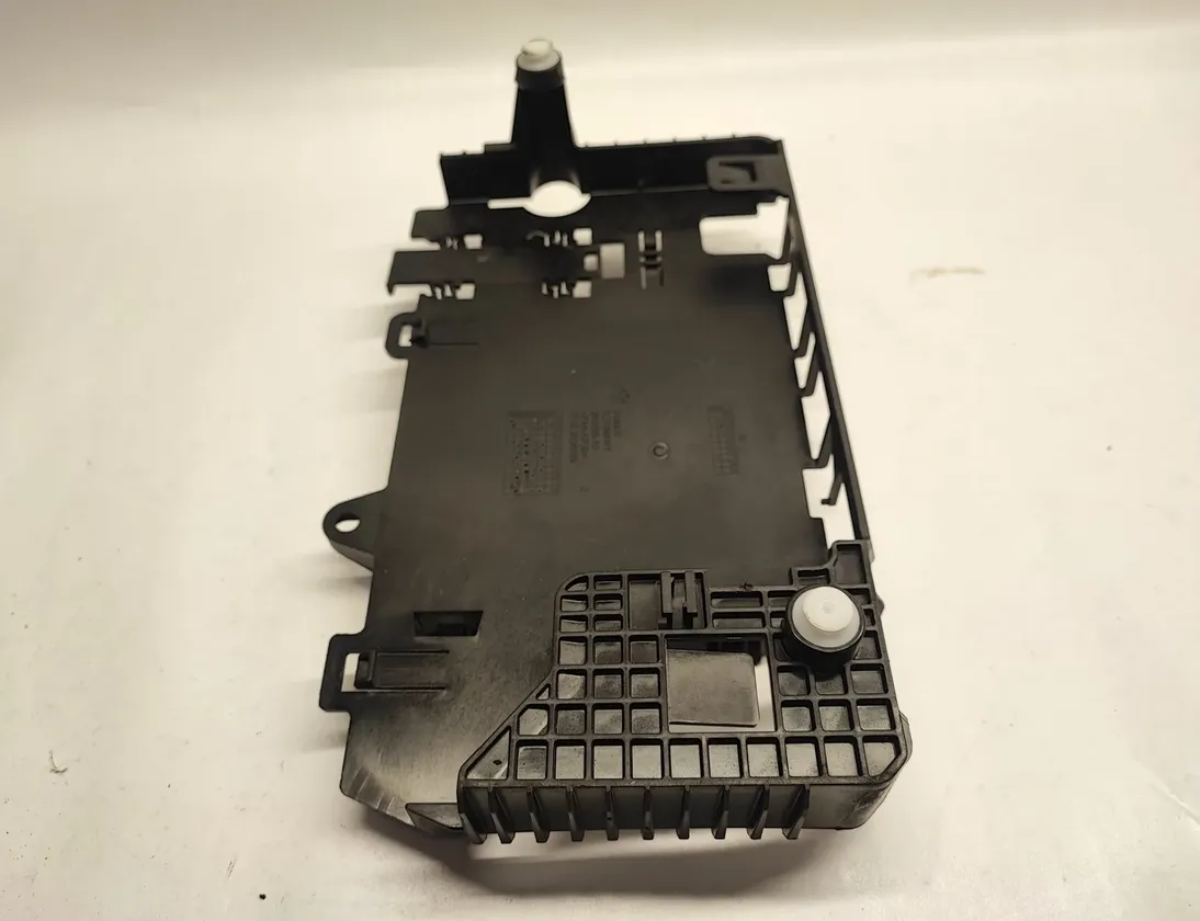 BMW X1 F48/F49 (2015-2023) Fuse Box Holder 9306899 28802750
