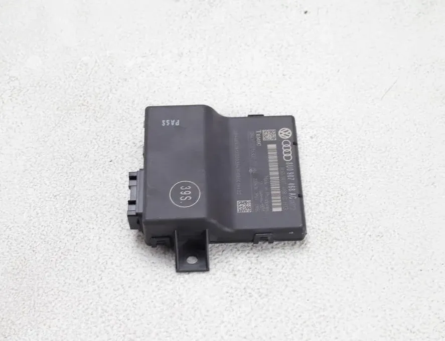 AUDI Q3 F3 (2018-2024) Gateway Control Unit 8U0907468AC 33303244