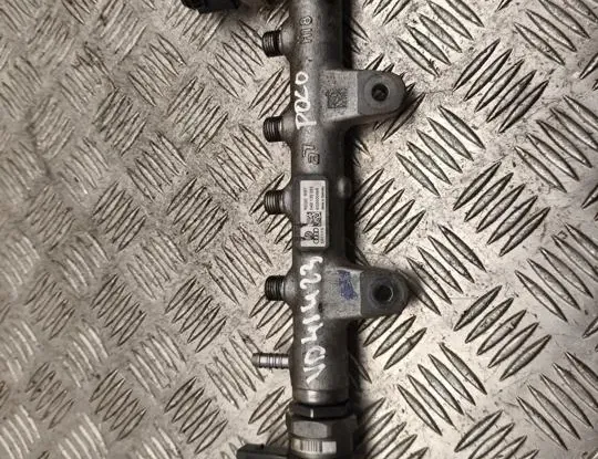 VOLKSWAGEN Polo 5 generation (2009-2017) Fuel Rail 04B130093 36195286
