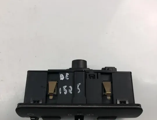 VOLVO XC60 1 generation (2008-2017) Headlight Switch Control Unit 30739412 34509025