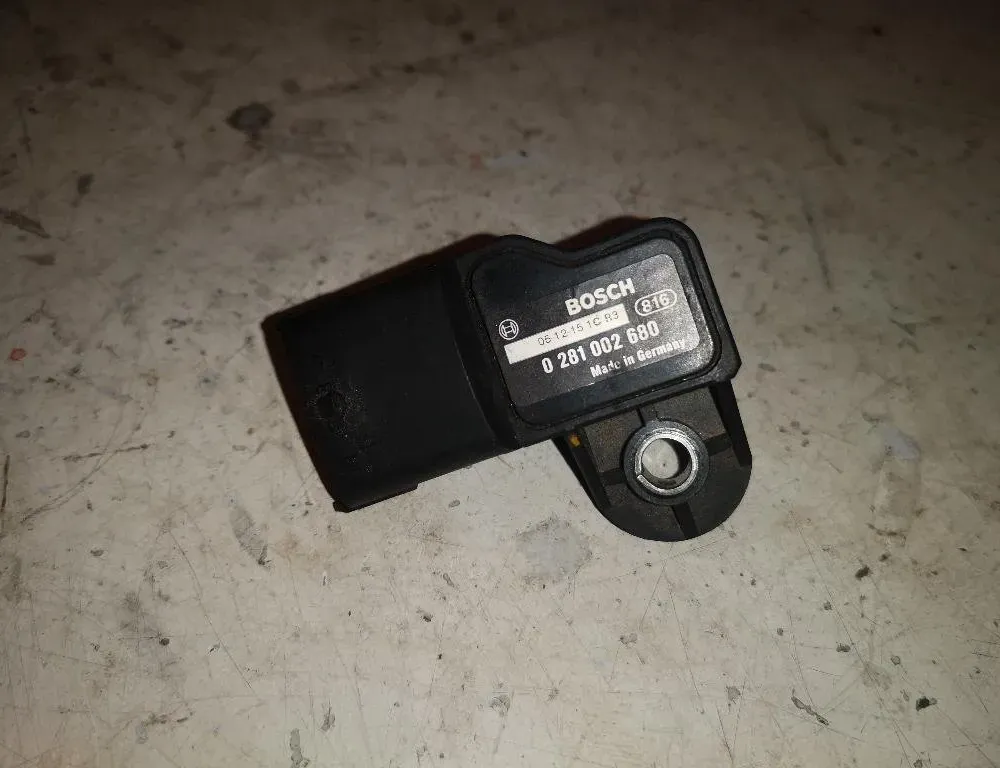 VOLVO V70 2 generation (2000-2008) Conditioner Pressure Sensor 0281002680 23196393
