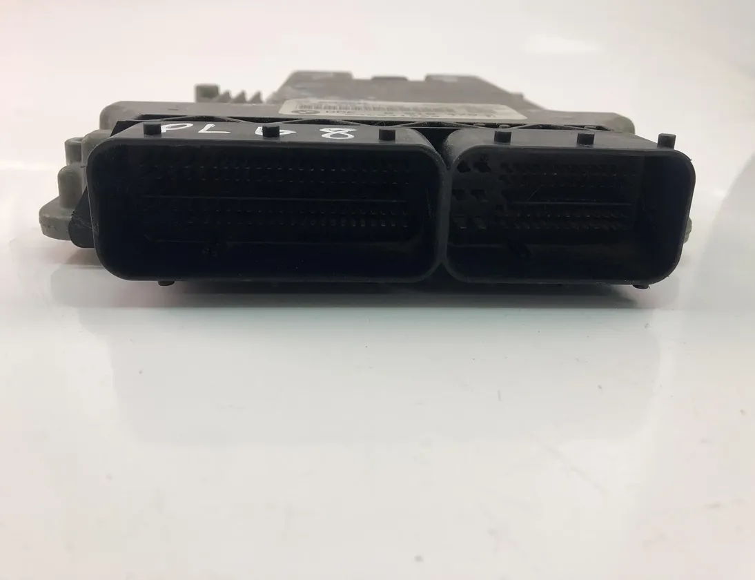BMW 5 Series F10/F11 (2009-2017) Engine Control Unit ECU 0281018611,8518479 23494873