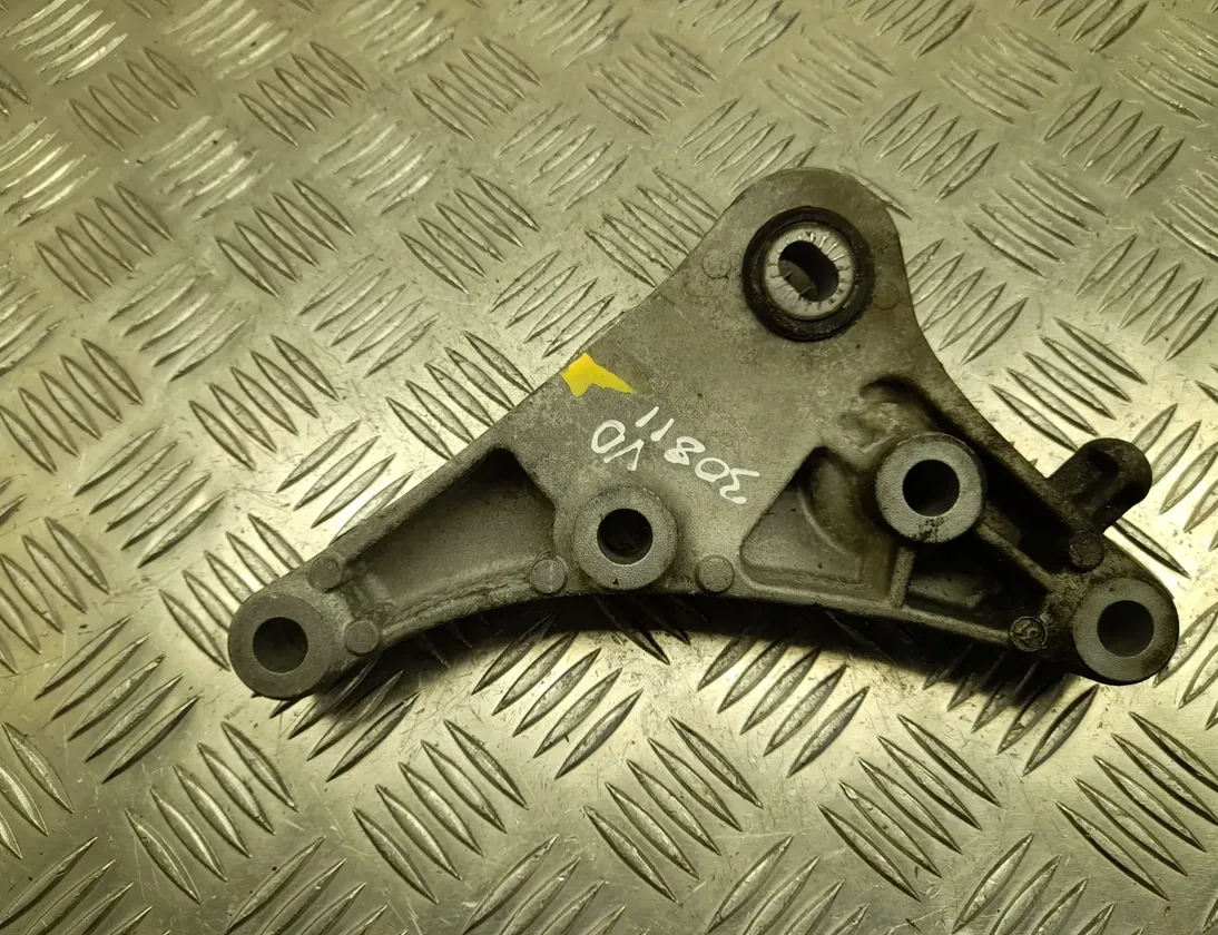 OPEL Mokka 1 generation (2012-2015) Exhaust Hanger Bracket 95142834 23899505