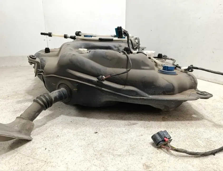 MERCEDES-BENZ GLS-Class X167 (2019-2024) Fuel Tank A1670041399,A1674705100,410126AC,4101208AA 36195387