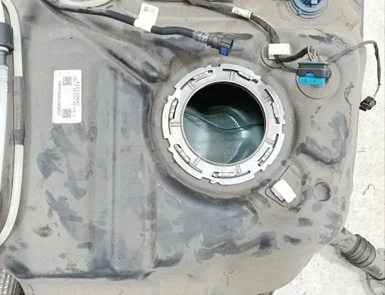 MERCEDES-BENZ GLS-Class X167 (2019-2024) Fuel Tank A1670041399,A1674705100,410126AC,4101208AA 36195387
