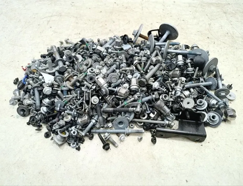 JEEP Wrangler JK (2006-2018) Винты двигателя 34841673