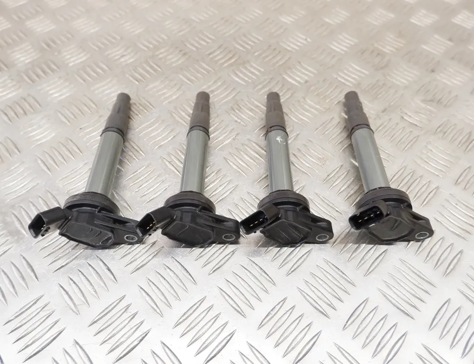 LEXUS CT 1 generation (2010-2024) Комплект катушки зажигания с высоким напряжением 90919-02258 33797631