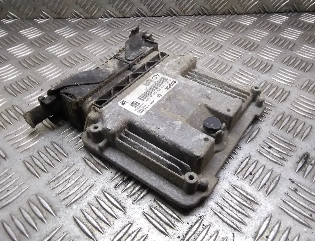 OPEL Vectra C (2002-2005) Engine Control Unit ECU 0281012534,55197150 18144070