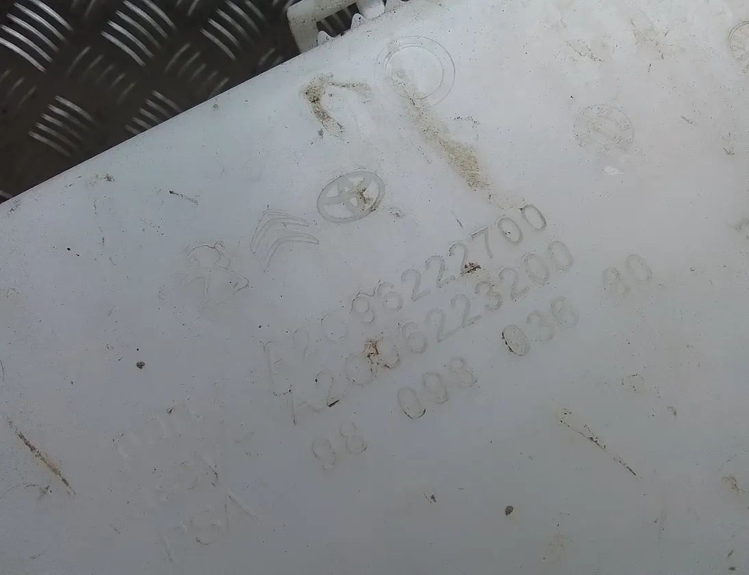 CITROËN Jumpy 3 generation (2016-2023) Window Washer Tank a2c96223200,9809803680,9827526180,9808238780,a2c96222700 21571907