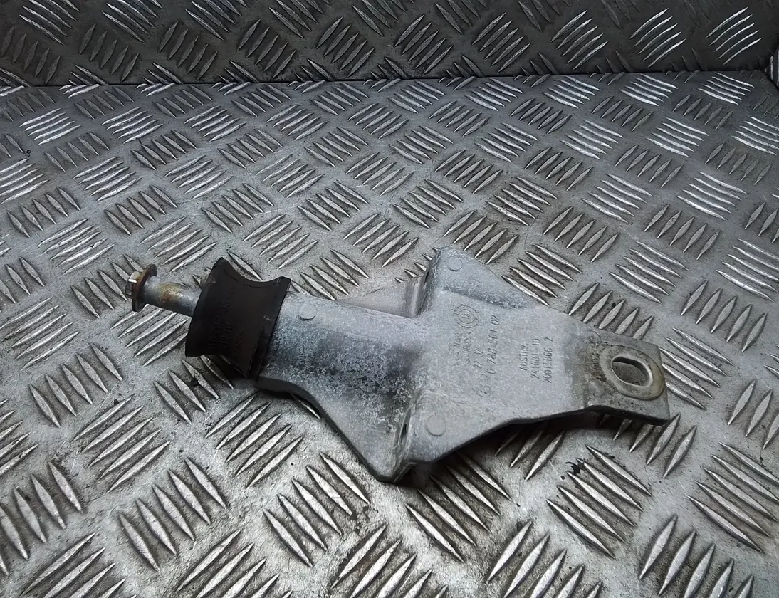 BMW 5 Series F10/F11 (2009-2017) Gearbox Mount Bracket 22326788561,678856102,6788561 32110619