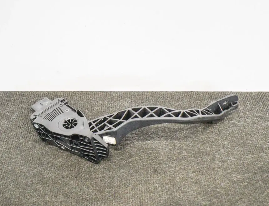 PEUGEOT 208 Peugeot 208 (2012-2015) Throttle Pedal 9671434180,6PV009949 10601929