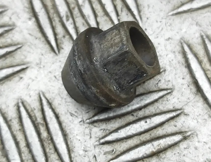 VOLVO V40 Cross Country 1 generation (2012-2020) Wheel Screws Kit 31400259 33814923