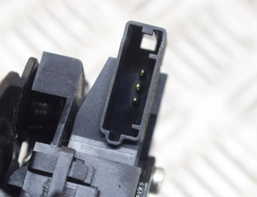 OPEL Mokka 1 generation (2012-2015) Tailgate Boot Lock 13587640 17537588