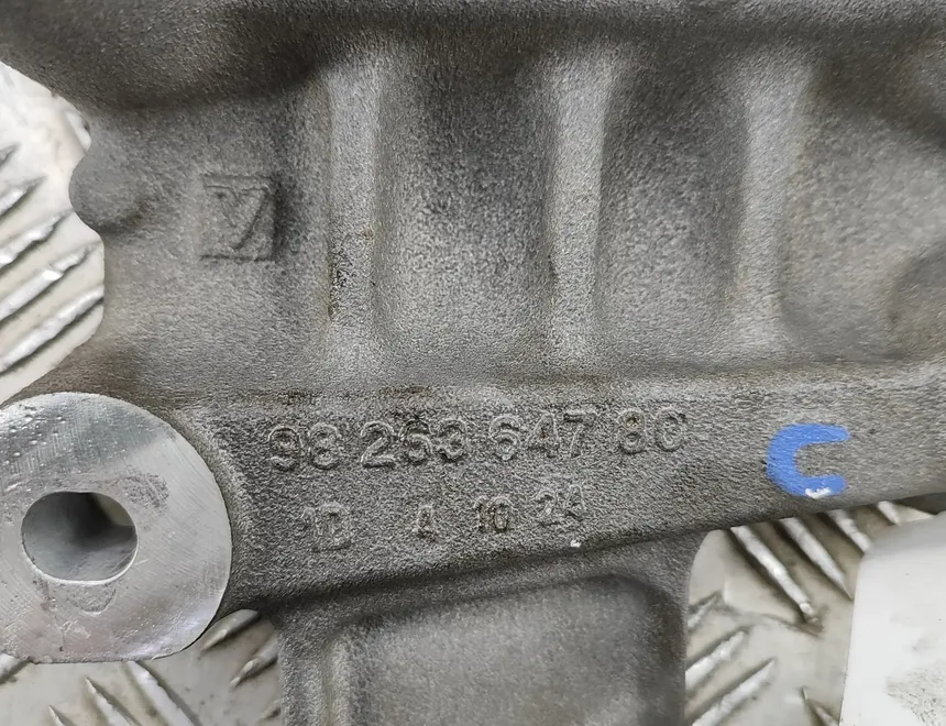 CITROËN C4 2 generation (2010-2024) Engine Bracket Right Side 9826364780 26907677