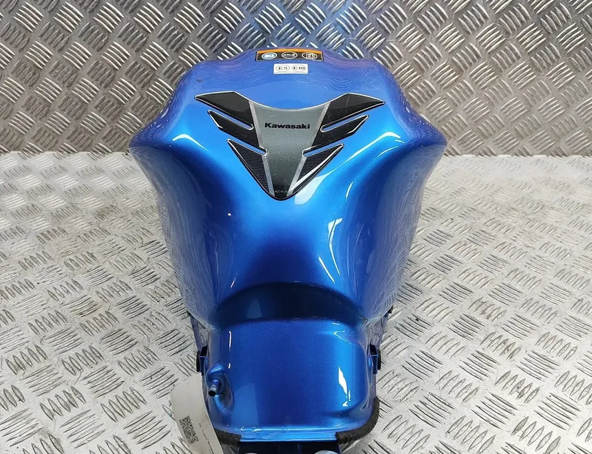 KAWASAKI NINJA Petrol fuel tank 30128805