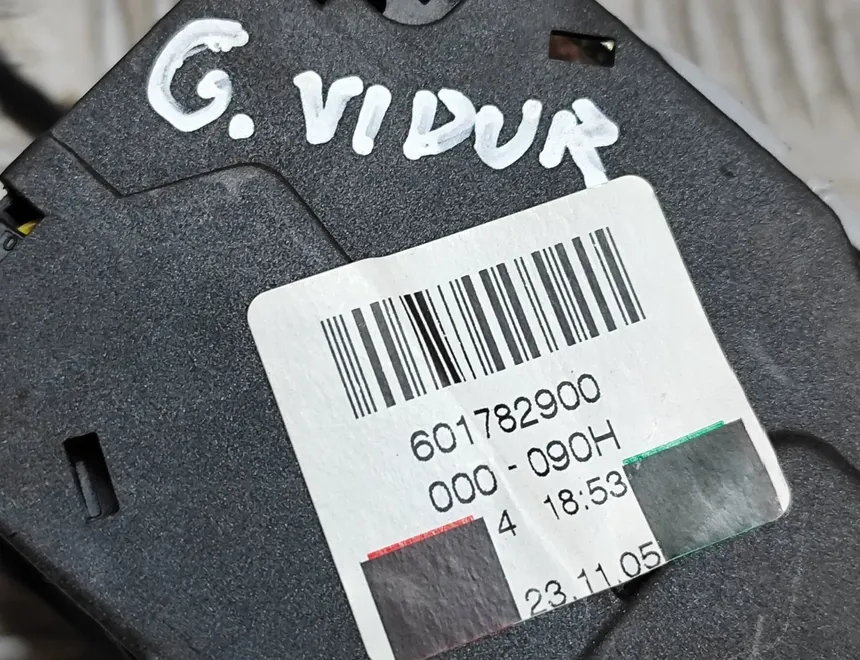 AUDI A8 D3/4E (2002-2010) Rear Middle Seatbelt 4E0857807C,4E0857740A 30255341