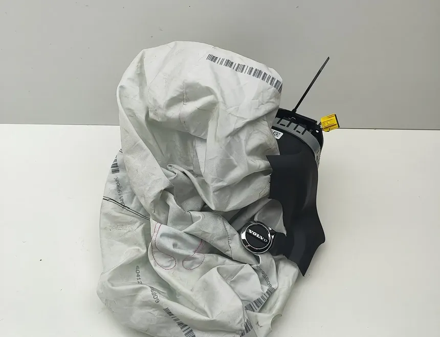 VOLVO XC90 2 generation (2014-2024) Подушка безопасности руля 39834785 31210323