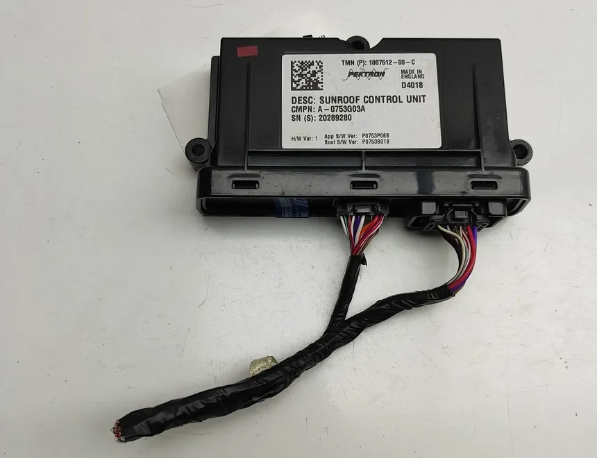 TESLA Model S 1 generation (2012-2024) Sunroof Control Module 1007512-00-C 32997461