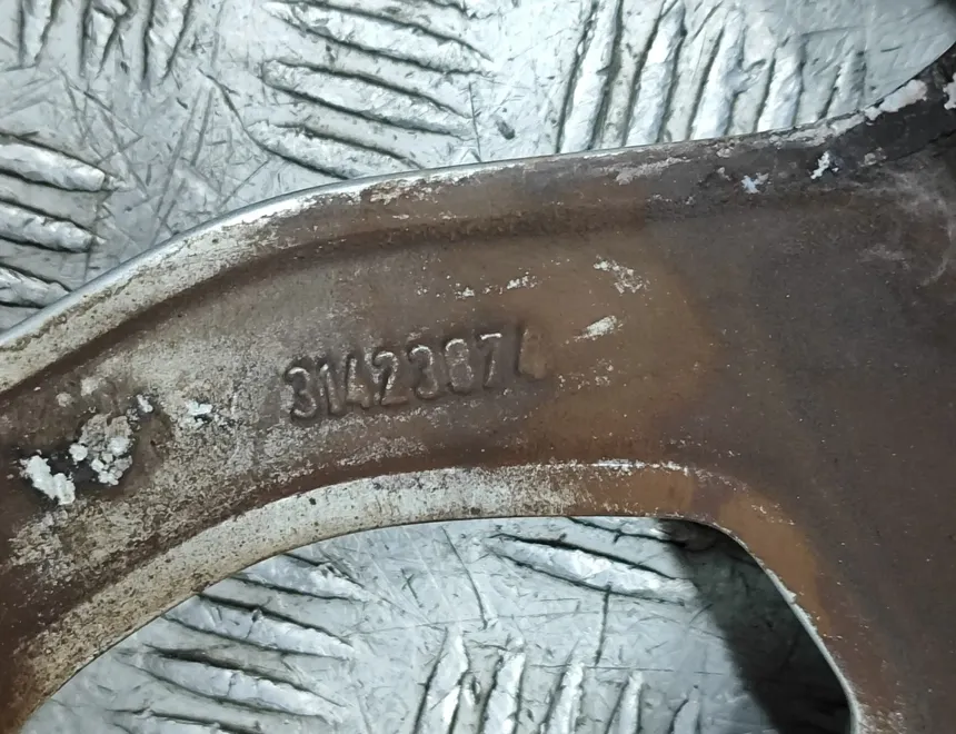 VOLVO V40 Cross Country 1 generation (2012-2020) Wheel 31423874 33021490