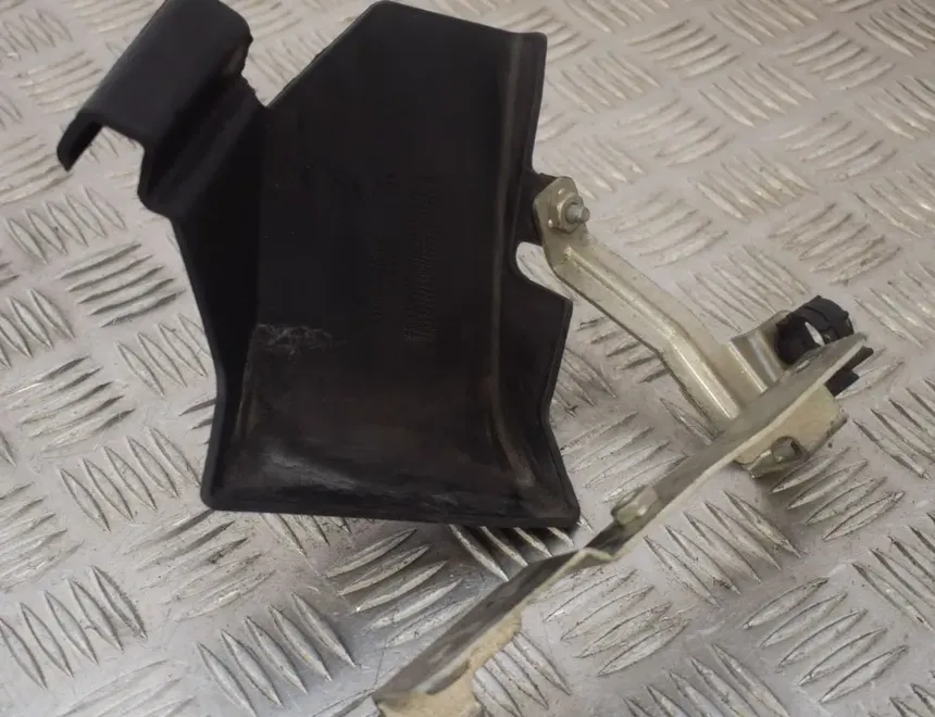 MASERATI GranCabrio 1 generation (2010-2016) Other Body Parts 00025545024143 3340170