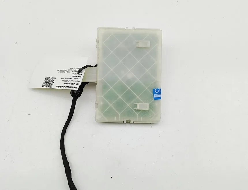 TESLA Model X 1 generation (2015-2024) Voltage Control Unit P1495114-00-C,1495114-00-C 33508071